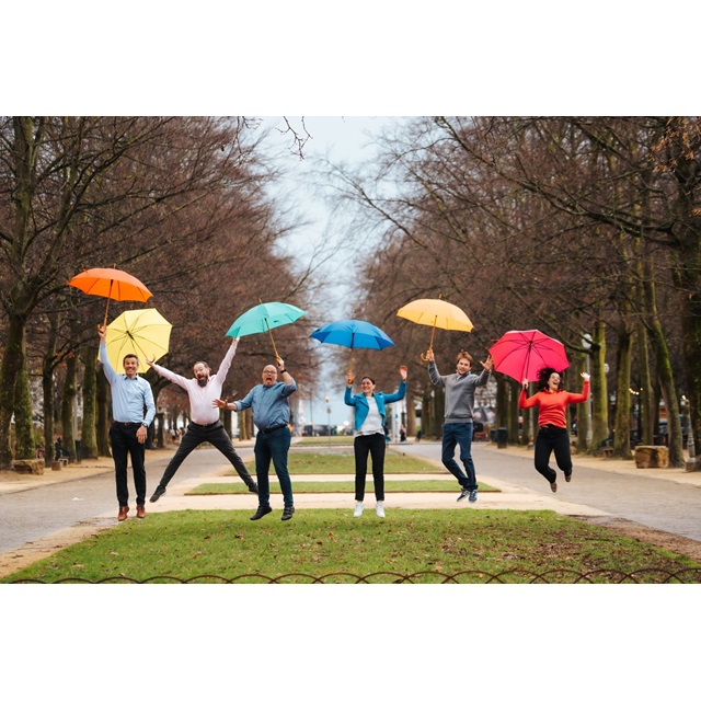 Team Asset & Delivery jumping.