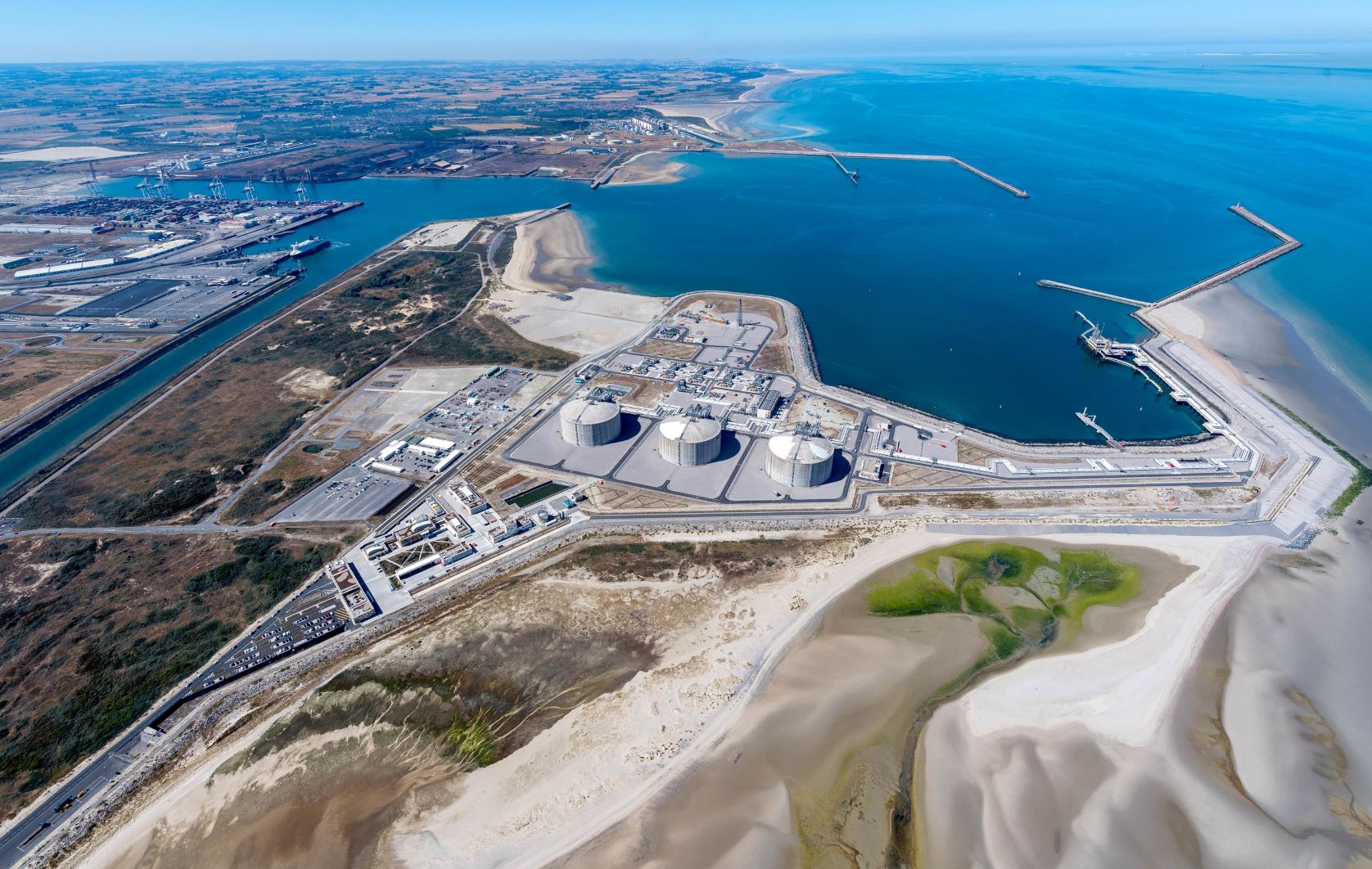 Aerial view of the terminal Dunkerque LNG.