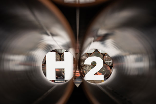 H2 sign through pipelines.